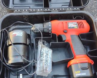 Black Decker Fire Storm 9.6V Power Drill