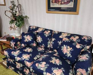 Ethan Allen Love seat