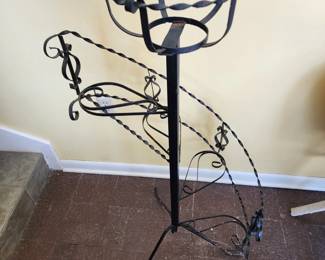 Spanish style plant stand 