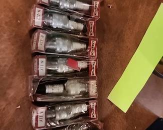 Old but new champion spark plugs possible for a Jeep