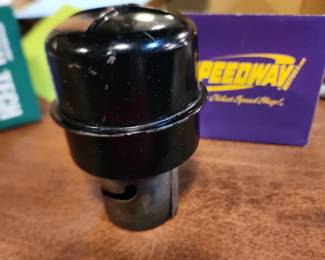 Miscellaneous auto parts, lots and lots of them