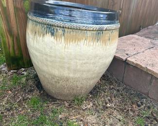 Large pots and planters