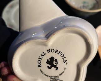 Royal Norfolk Ice Cream Set