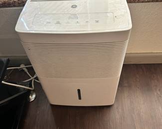 Dehumidifier 