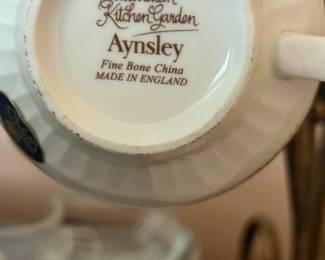 Aynsley Teapot 