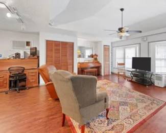 Lots of Furniture, desk, rug, 