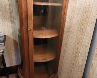 Curved Glass Corner Curio
