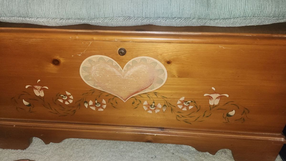 Lane Hope Chest $225