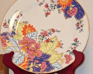 Set of 16 Imperial Leaf Tobacco China Set - Love the Colors