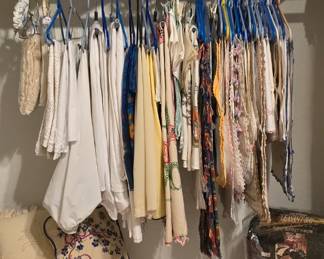 Linens - Throw Pillows