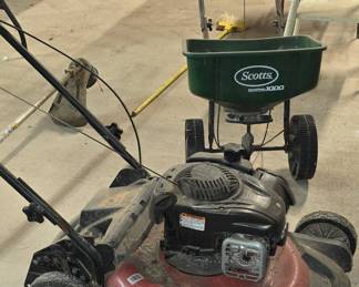 Honda Push Mower - Fertilizer Sprayer