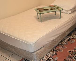 Full Size Mattress - Bed Serving Tray