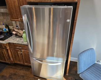 Yes! The LG refrigerator is for sale.