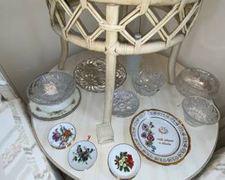 Decorative plates and bowls