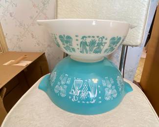 2 of 4 of a set of Amish Butterprint mixing bowls