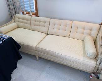 Excellent condition vintage couch 