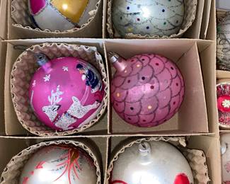 Large ornaments -including numerous Polish examples