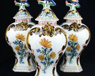 Royal Tichelaar Makkum delftware three-piece polychrome Orangist garniture