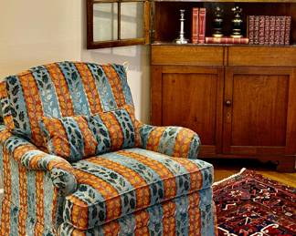 NEW Hickory White Custom made chairs 