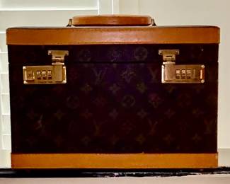 Fabulous 1960s Louis Vuitton custom train case!  This piece rocks!