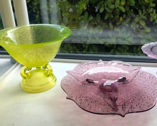 Tiffin Brilliancy canary console bowl, Fenton amethyst silvertone 3-footed plate
