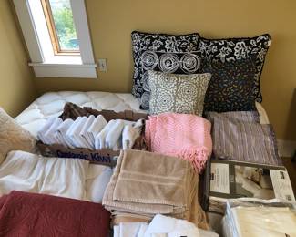 Throw pillows, sheets & towels