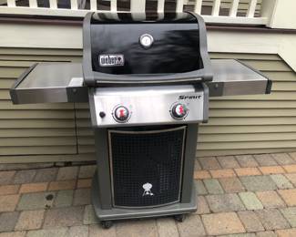 Weber Spirit 2-burner propane grill - stainless shelves on ends fold down