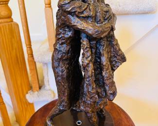 The homecoming
Bronze