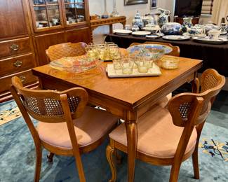 Card table/ Mah-jongg table