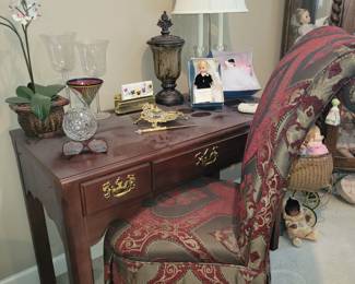 Small desk