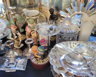 Silverplate serving pieces - many