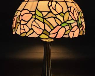 Tiffany-Style Stained Glass Table Lamp