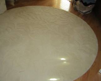 White round area carpet