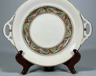 Belleek Celtic Pattern Plate | With red and green celtic pattern and gilt rim - w. 11 in

