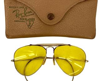 Vintage Bausch & Lomb Ray-Ban Sunglasses & Case