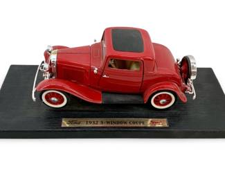 1932 Ford Diecast 3-Window Coupe Car Model
