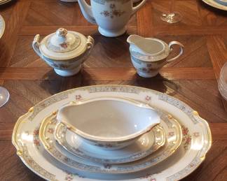 Formal Dinner Service for 12 plus serving pcs