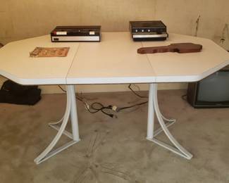 Mid-Century White Formica Pedestal Table