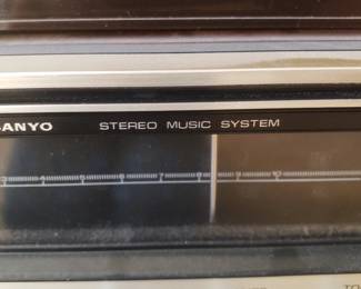 1970s Sanyo Turntable / Cassette Recorder
