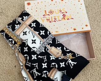 Louis Vuitton bandeau  - new with tags! 