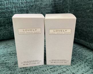 Sarah Jessica Parker "Lovely" perfume