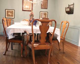 Antique Georgian English c.1900 Set of 8 Dining Chairs, Six Side Chairs and Two Arm Chairs with Upholstered Slip Seats.