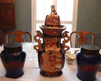 20th Century Chinese Polychrome Porcelain Vase With Lid,