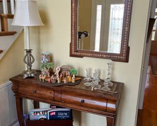 Wood inlay on matching mirror and entry/sofa table