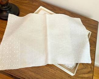 Linen Placemats & Napkins