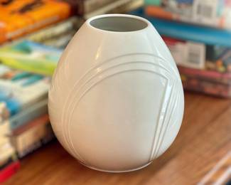 Kaiser Porcelain Vase