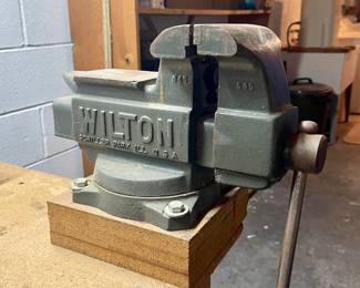 Wilton No. 645 Swivel Base Bench Vise