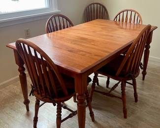 Kitchen Table & Chairs