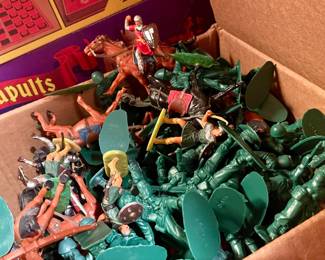 Battlefield Toy Figures