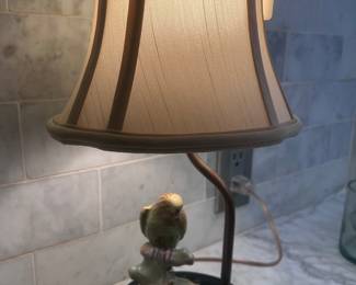 Cute little bird lamp